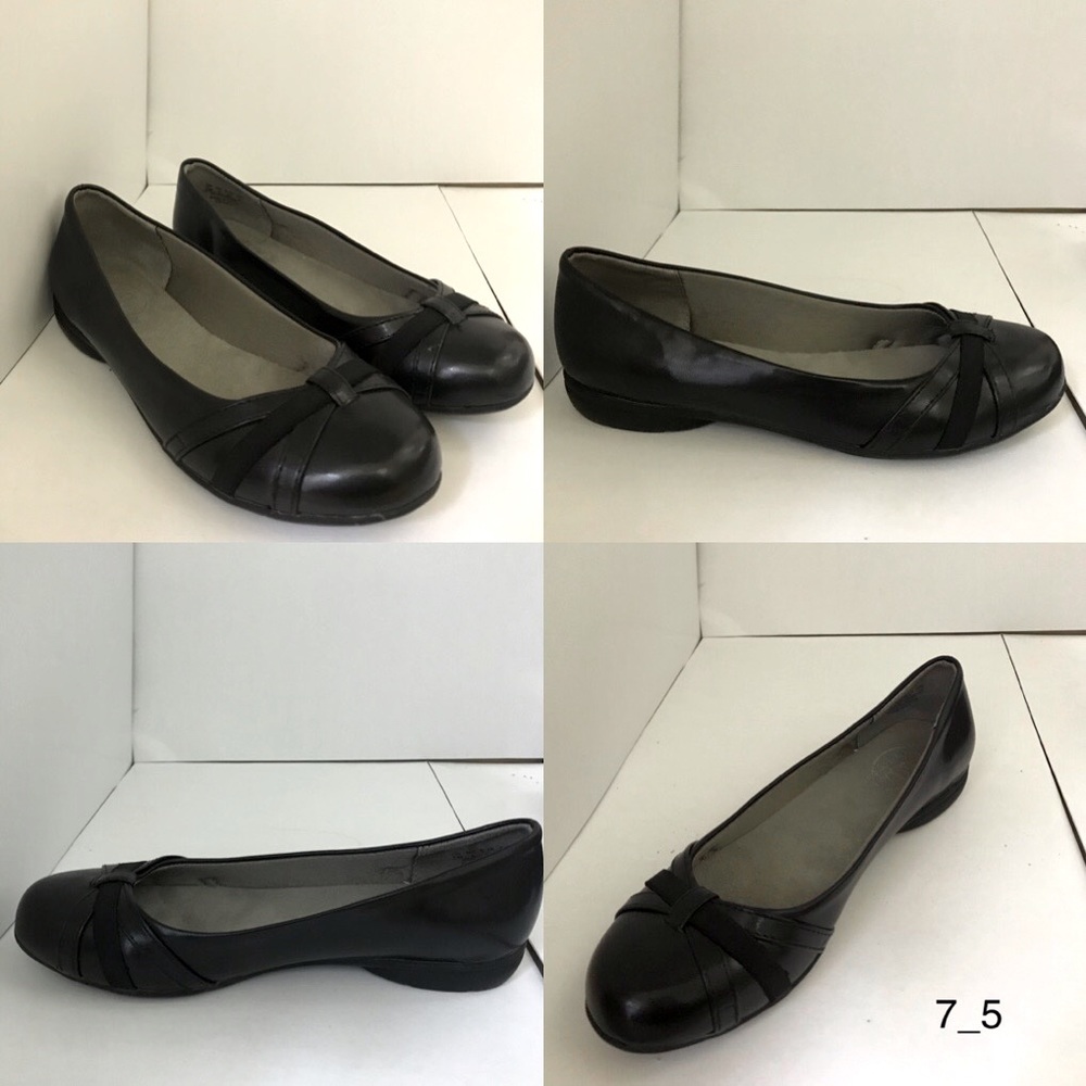 Size 7 life stride flats
